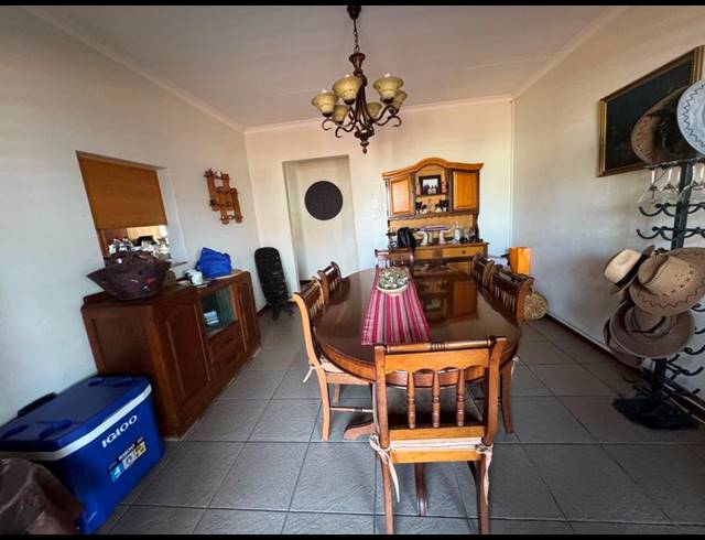 5 BEDROOM HOUSE FOR SALE IN REYNO RIDGE